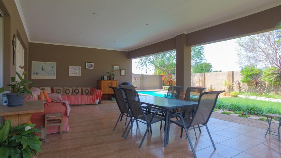 3 Bedroom Property for Sale in Hexrivier Lifestyle Estate North West
